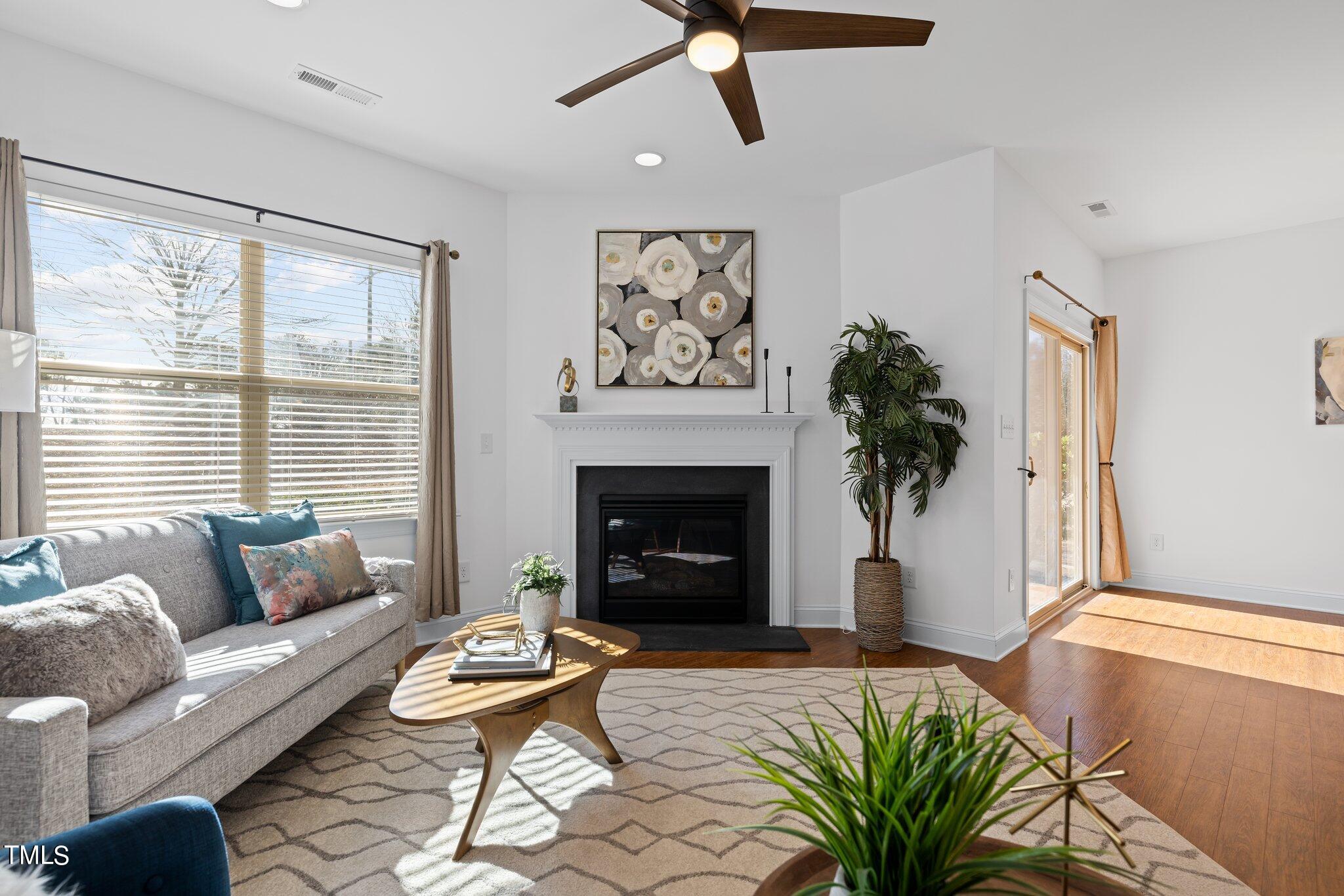 138 Token House Road Durham, NC 27703 - Photo 13 of 39 36-web-or-mls-5Z8A8511