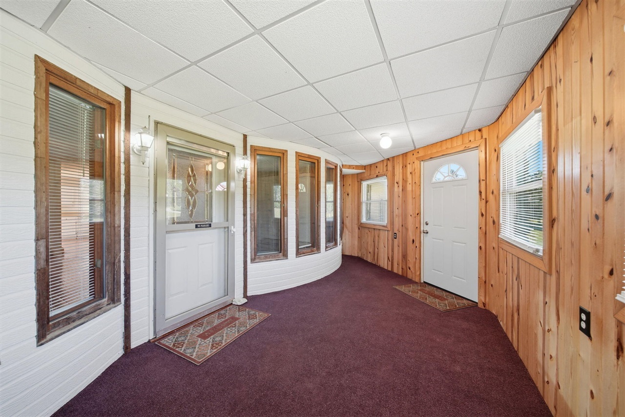 5995 North Sandstone Road Jackson, MI 49201 - Photo 6 of 70 Gallery Image 6