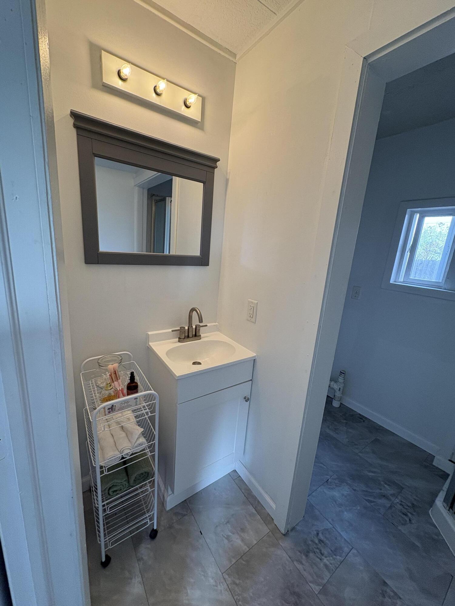 564 Stanton Avenue Springfield, OH 45503 - Photo 11 of 21 Gallery Image 11