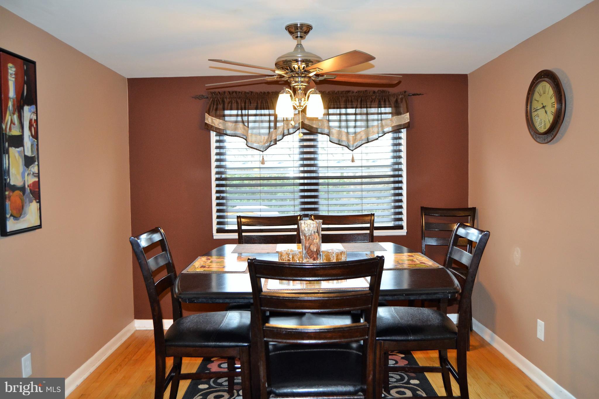 1015 Grovehill Road Baltimore, MD 21227 - Photo 6 of 21 Dining Room