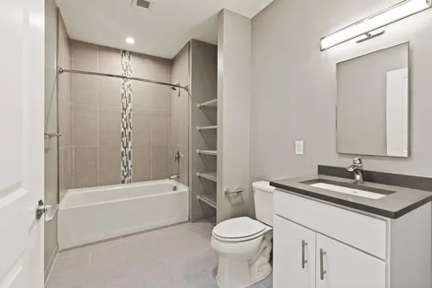 $4,100 | 10 Essex Street, Unit 302, Cambridge, MA 02139