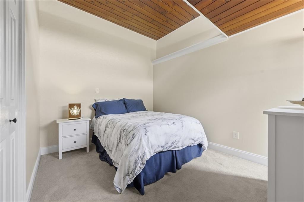 2322 Marbury Road Pittsburgh, PA 15221 - Photo 18 of 31 Gallery Image 18