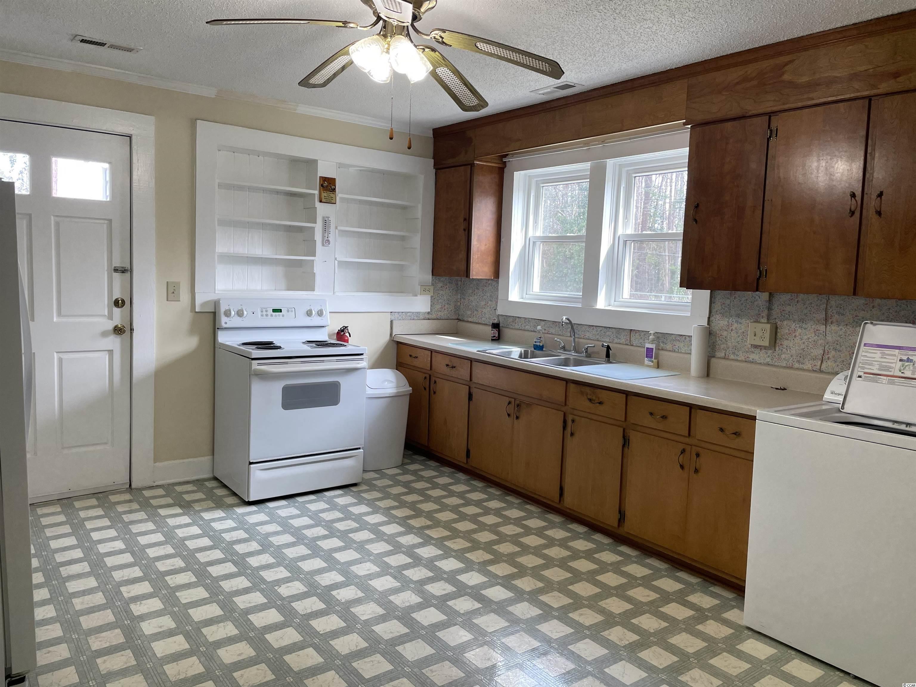 53 Greentown Road Georgetown, SC 29440 - Photo 5 of 11 Gallery Image 5
