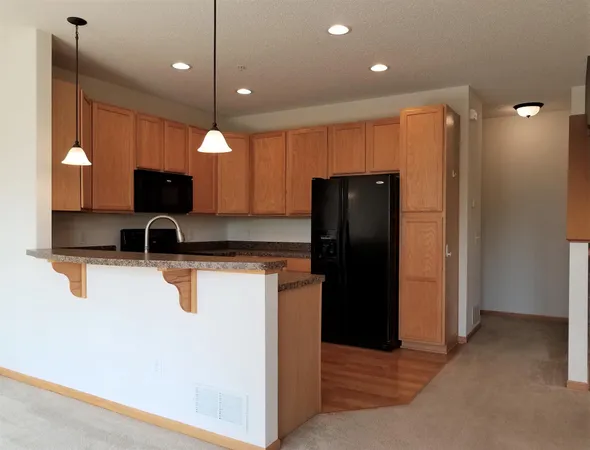 $2,100 | 11810 Emery Village Drive North, Champlin, MN 55316