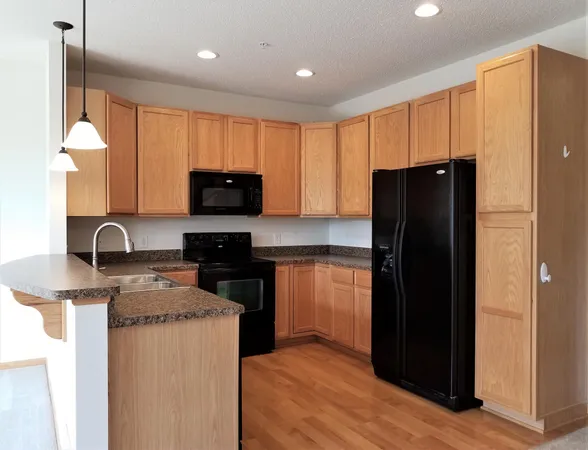 $2,100 | 11810 Emery Village Drive North, Champlin, MN 55316
