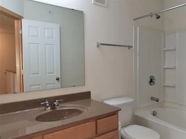 $2,100 | 11810 Emery Village Drive North, Champlin, MN 55316