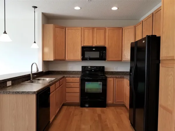$2,100 | 11810 Emery Village Drive North, Champlin, MN 55316