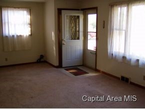 132 Aarup Street Springfield, IL 62703 - Photo 4 of 10
