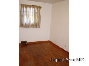 132 Aarup Street Springfield, IL 62703 - Photo 9 of 10