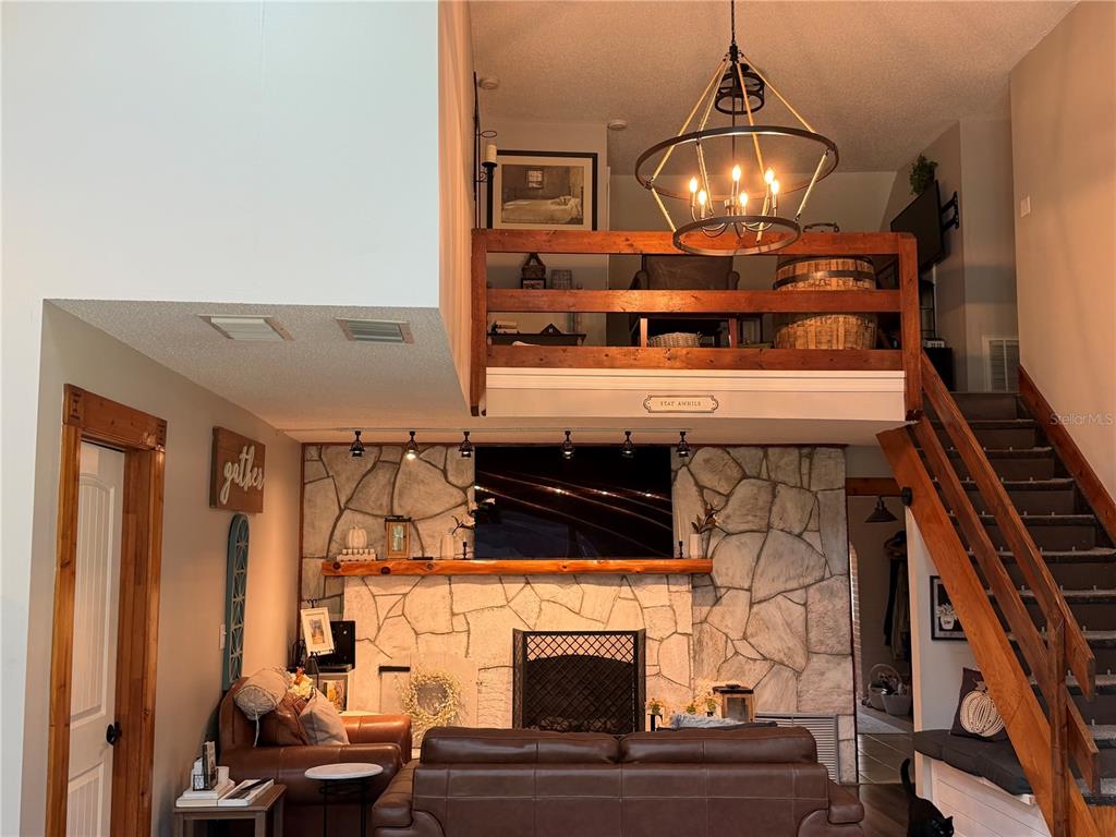 404 East Welch Road Apopka, FL 32712 - Photo 3 of 23 Gallery Image 3