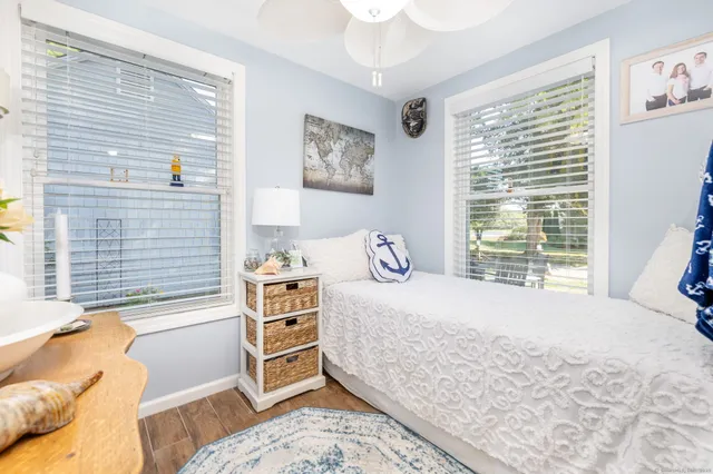 $579,900 | 12 Littlefield Drive, Old Lyme, CT 06371