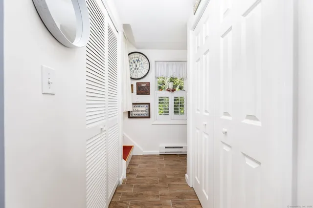 $579,900 | 12 Littlefield Drive, Old Lyme, CT 06371