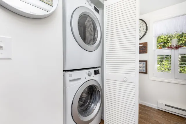 $579,900 | 12 Littlefield Drive, Old Lyme, CT 06371