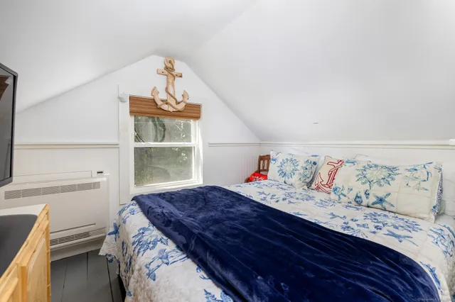 $579,900 | 12 Littlefield Drive, Old Lyme, CT 06371