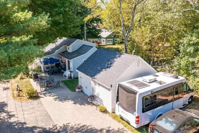 $579,900 | 12 Littlefield Drive, Old Lyme, CT 06371