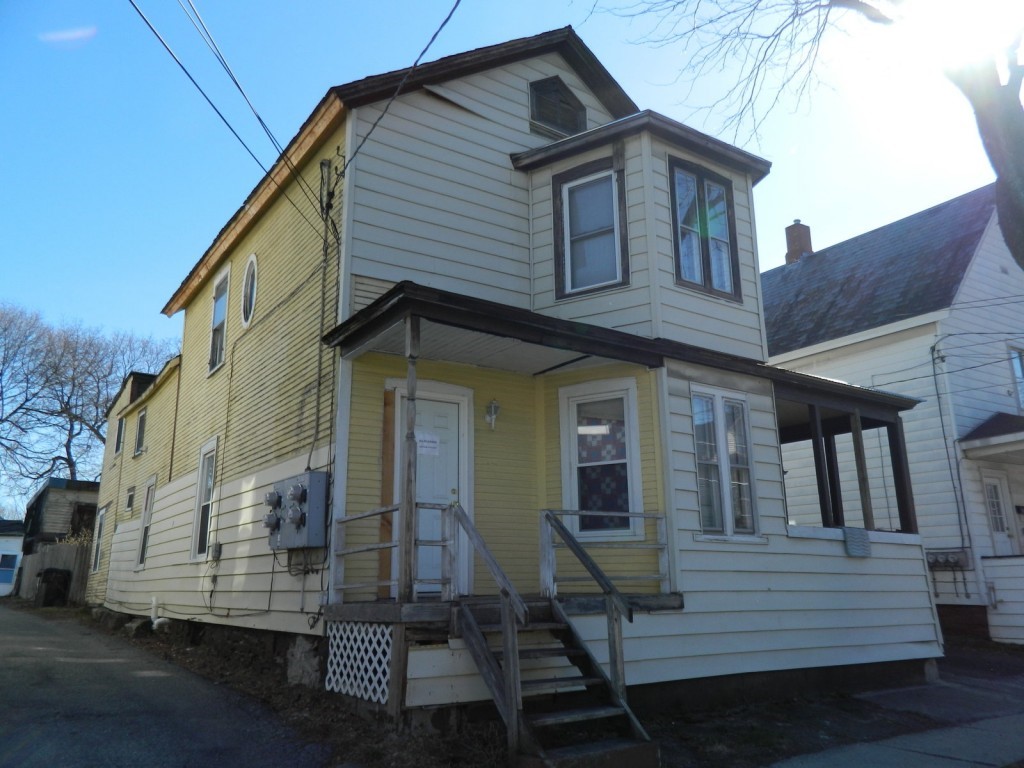 20-22 Decatur Street Burlington, VT 05401 - Photo 1 of 12 Gallery Image 1