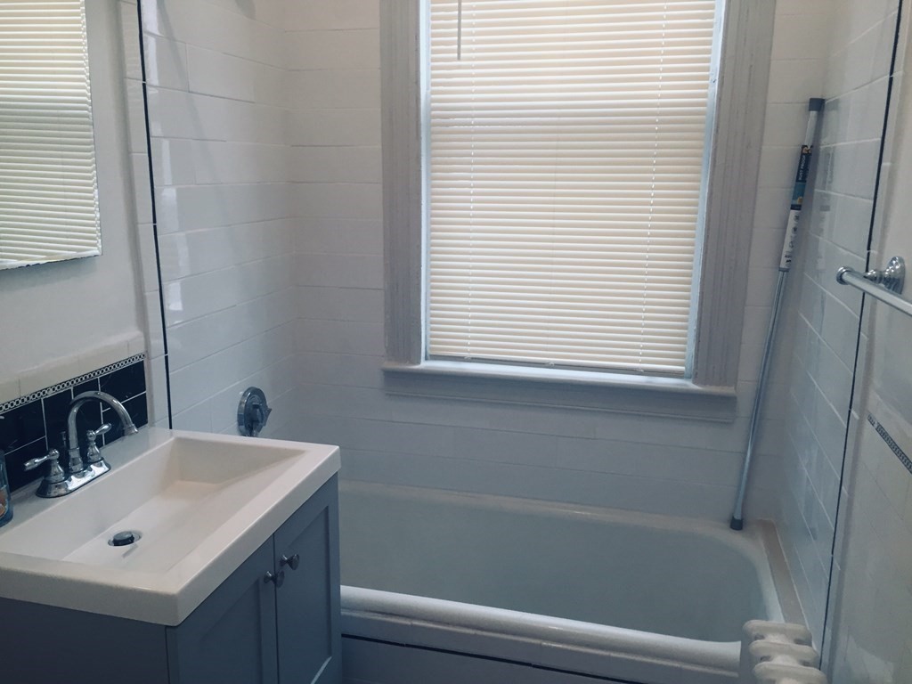 28 Sidlaw Road, Unit 4 Boston, MA 02135 - Photo 10 of 16 Gallery Image 10