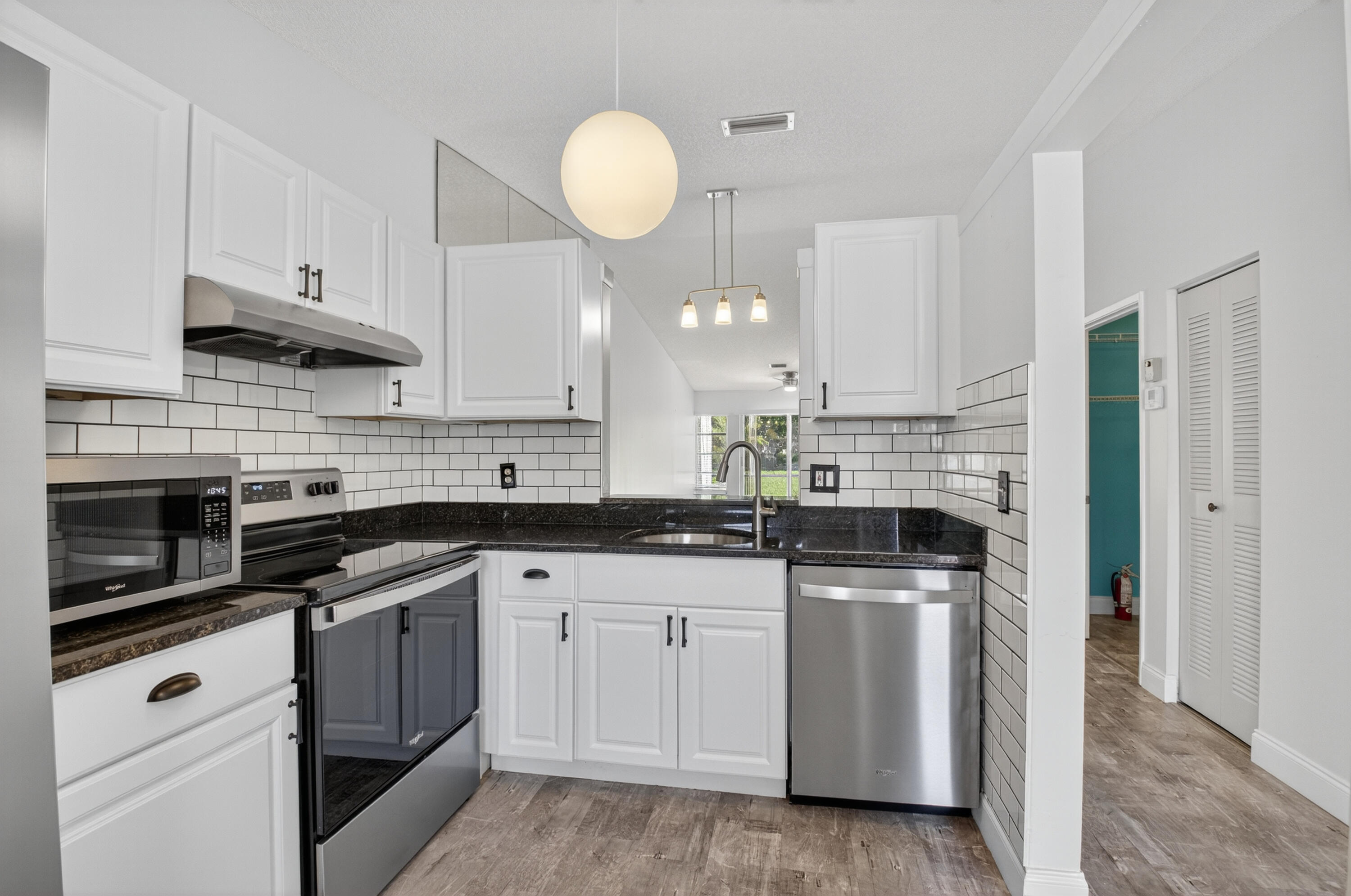 8585 Dreamside Lane Boca Raton, FL 33496 - Photo 15 of 35 015_DSC_2957
