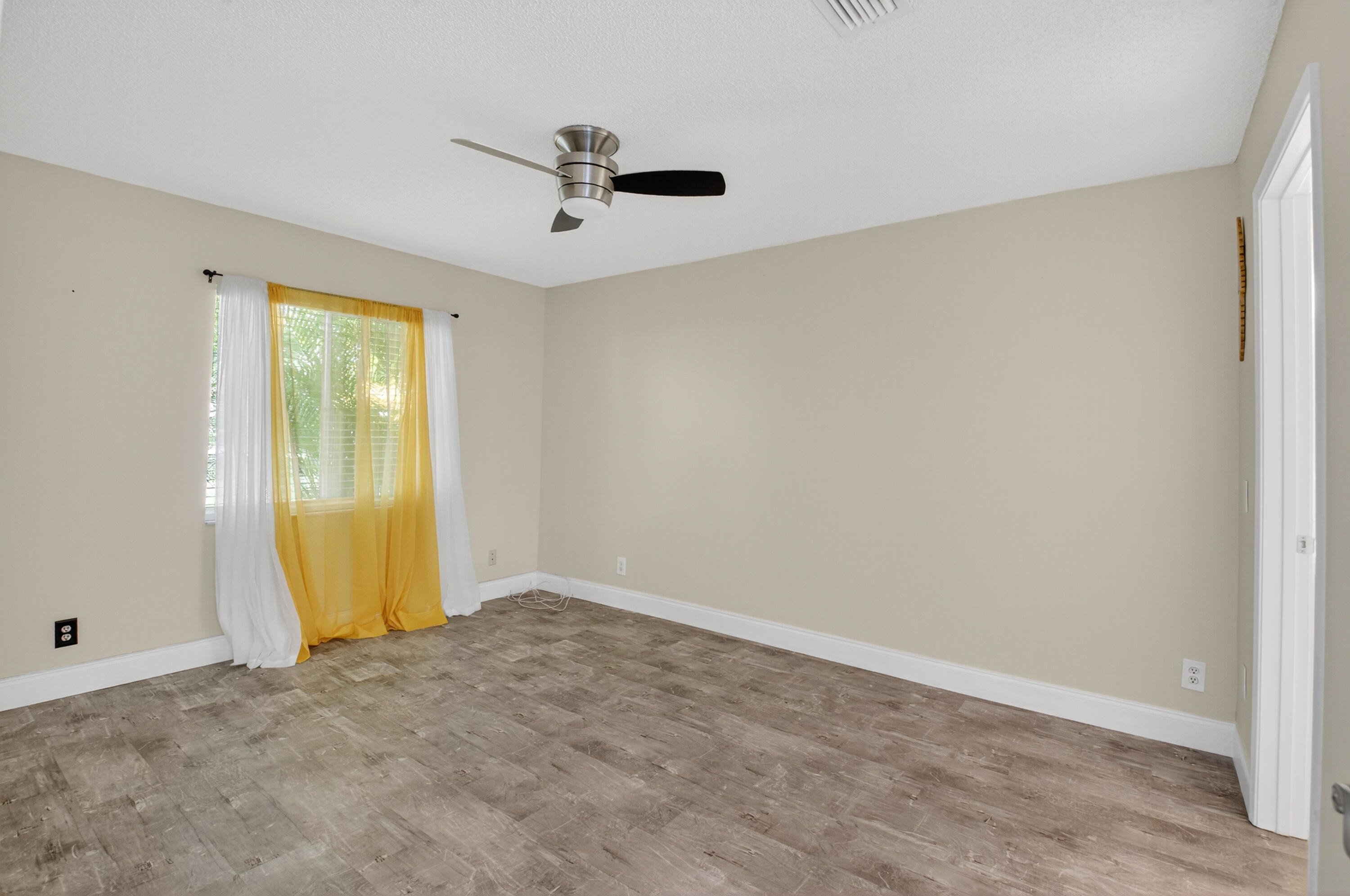 8585 Dreamside Lane Boca Raton, FL 33496 - Photo 19 of 35 019_DSC_2978