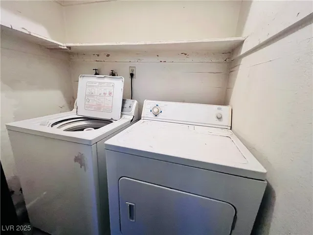 $1,300 | 5048 Spencer Street, Unit C, Las Vegas, NV 89119