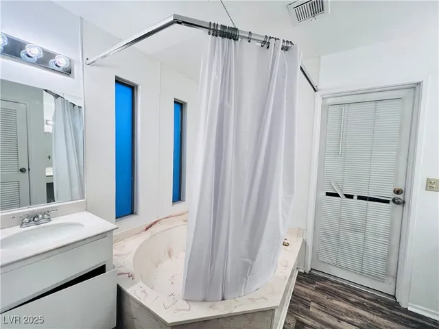 $1,300 | 5048 Spencer Street, Unit C, Las Vegas, NV 89119