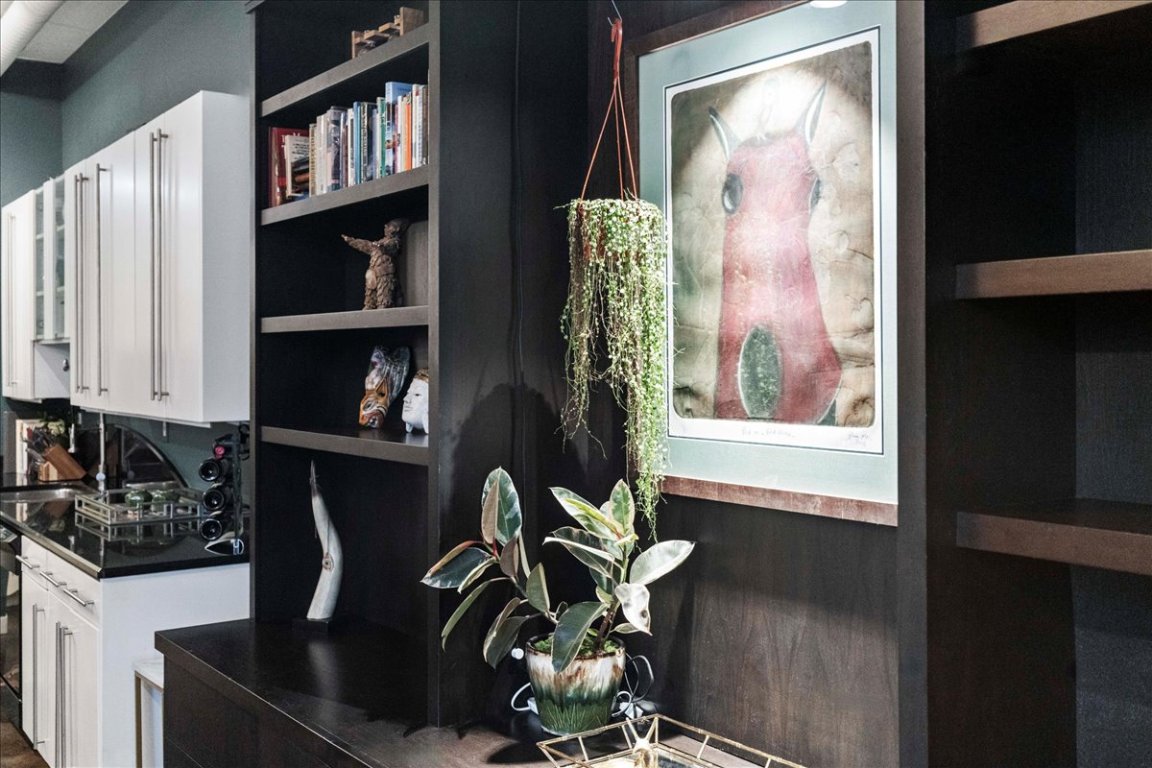 311 West 5th Street, Unit 1008 Austin, TX 78701 - Photo 9 of 31 a view of a workspace with furniture and a window