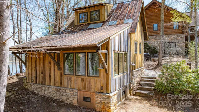 $1,750,000 | 2199 Yellow Fork Trail East, Nebo, NC 28761