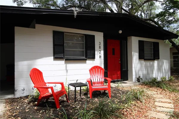 $1,900 | 3826 Northwest 14th Place, Gainesville, FL 32605