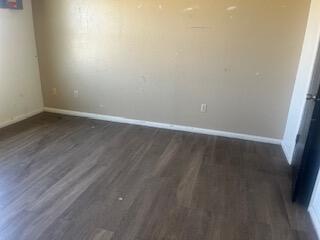 105 Pecos Place Plainview, TX 79072 - Photo 5 of 26 IMG_4123