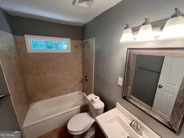 $2,200 | 1947 Kenwood Place Southeast, Smyrna, GA 30082