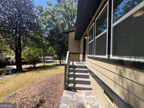 $2,200 | 1947 Kenwood Place Southeast, Smyrna, GA 30082