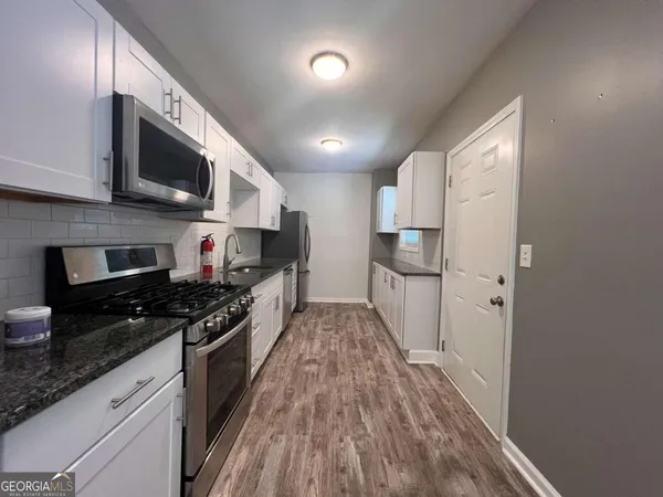 $2,200 | 1947 Kenwood Place Southeast, Smyrna, GA 30082