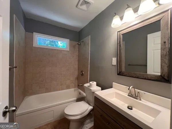 $2,200 | 1947 Kenwood Place Southeast, Smyrna, GA 30082