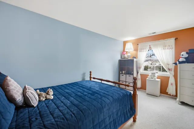 $240,000 | 1332 Alpine Court, Unit 1332, Wheeling, IL 60090