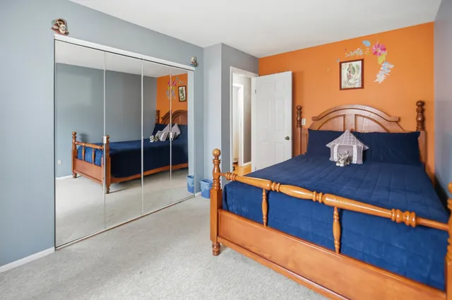 $240,000 | 1332 Alpine Court, Unit 1332, Wheeling, IL 60090