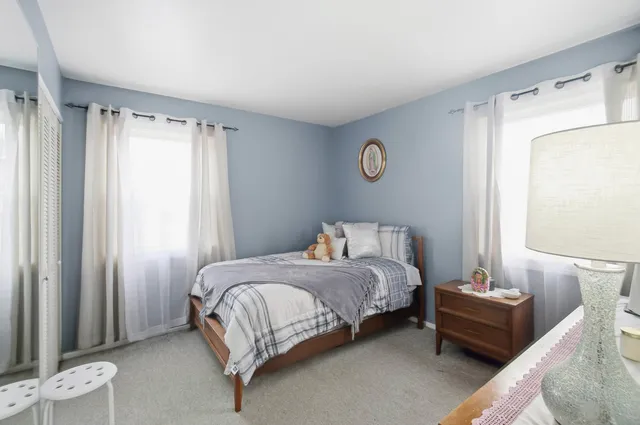 $240,000 | 1332 Alpine Court, Unit 1332, Wheeling, IL 60090