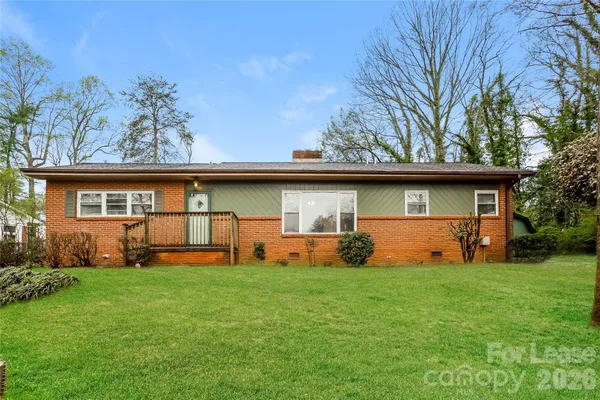 $1,750 | 1102 Woods Drive, Statesville, NC 28677