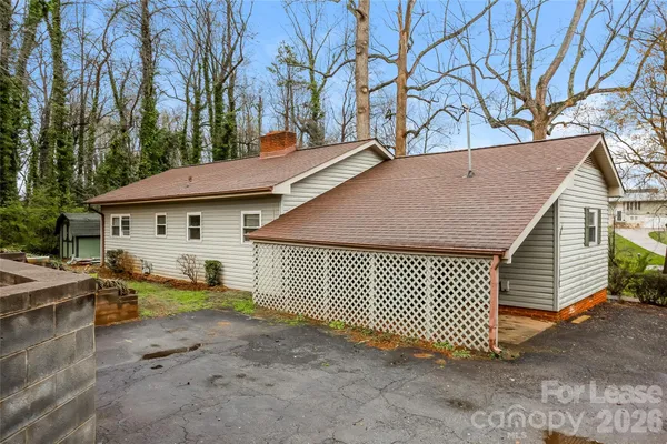 $1,750 | 1102 Woods Drive, Statesville, NC 28677