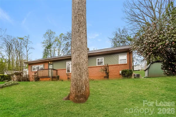 $1,750 | 1102 Woods Drive, Statesville, NC 28677