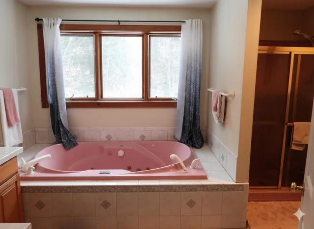 $509,000 | 99 Whitefield Road, Bethlehem, NH 03574