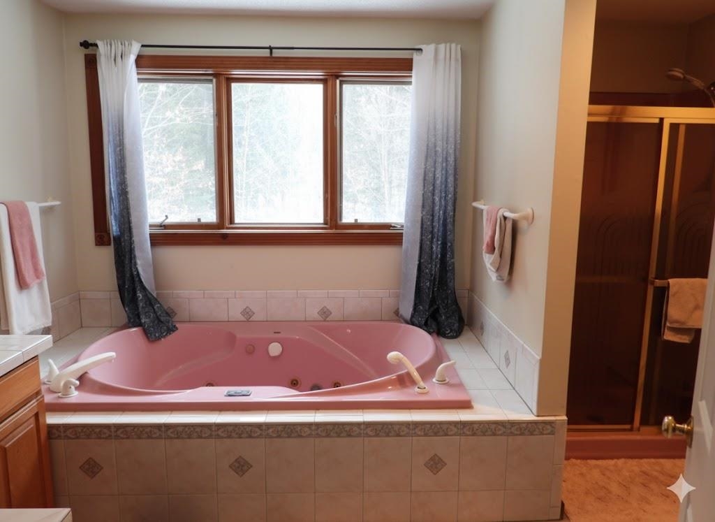 99 Whitefield Road Bethlehem, NH 03574 - Photo 4 of 34