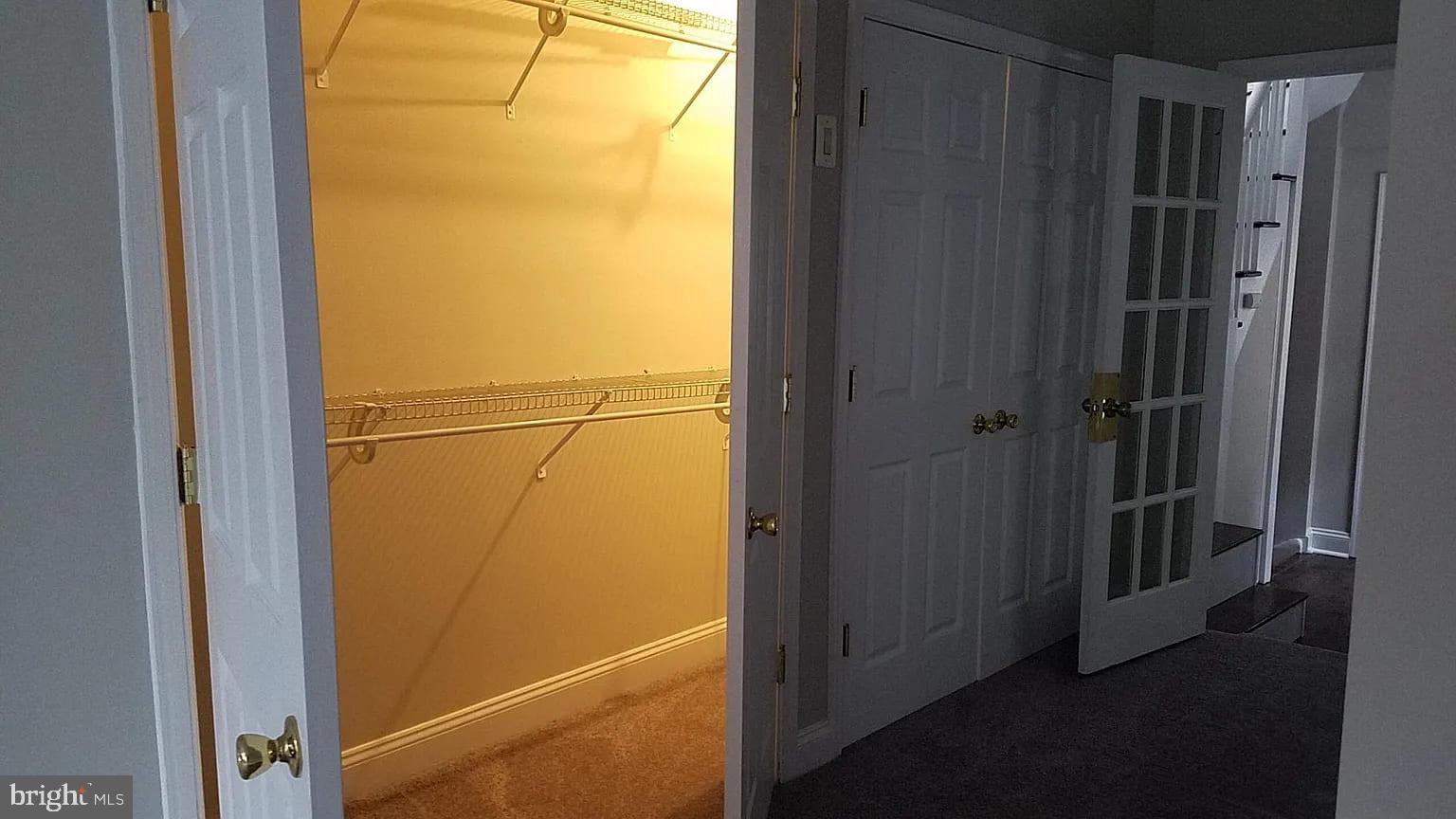 1128 South Hanover Street Baltimore, MD 21230 - Photo 10 of 26 a view of front door