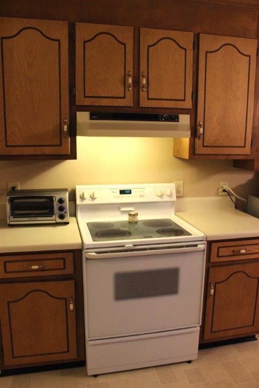 701 State Rd S-37-359 Seneca, SC 29672 - Photo 4 of 20 Gallery Image 4