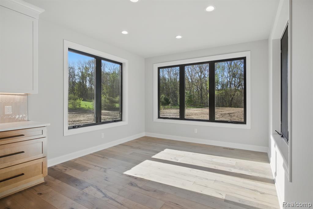 4030 Metamora Ridge Road Oxford, MI 48371 - Photo 21 of 47