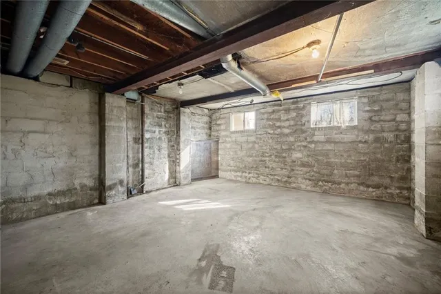 a bathroom with a sink and toilet