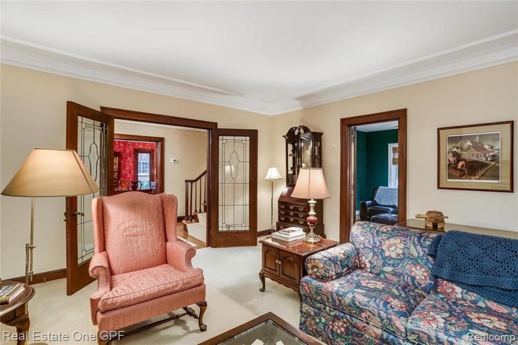 810 Barrington Road Grosse Pointe Park, MI 48230 - Photo 8 of 37