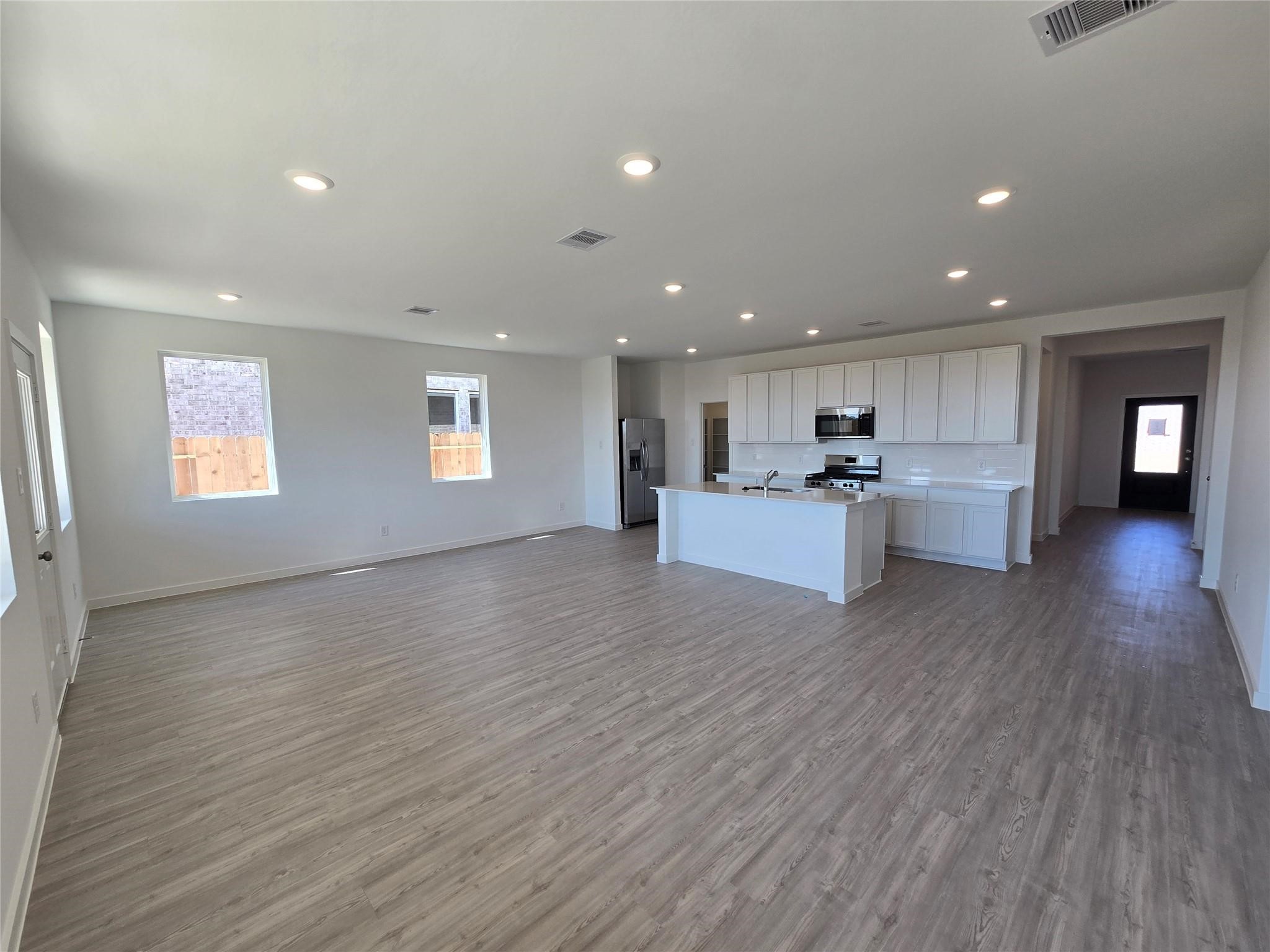 2510 Rose Gold Drive Rosharon, TX 77583 - Photo 4 of 14 Pictures are representative of floor plan - not actual home for sale