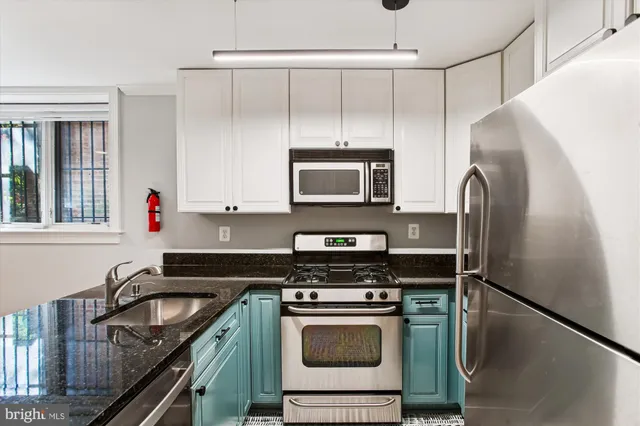 $2,400 | 1740 18th Street Northwest, Unit T2, Washington, DC 20009