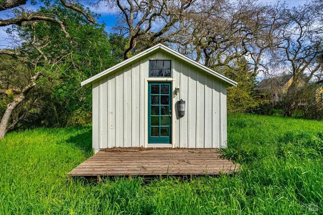 $525,000 | 1170 I Street, Petaluma, CA 94952