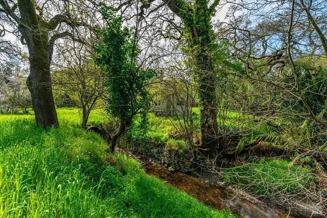 $525,000 | 1170 I Street, Petaluma, CA 94952